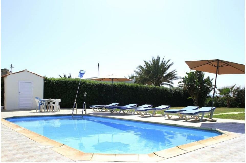 Olgas Villa Agia Marina  Экстерьер фото